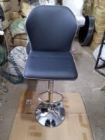 ⁦كرسي بار مودرن جلد هيدروليك | تصميم أنيق بخياطة مميزة⁩ - الصورة ⁦3⁩