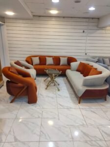 ⁦طقم انترية خشب زان احمر و قطيفة تركي⁩ - الصورة ⁦4⁩