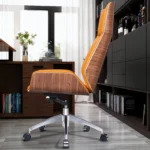 ⁦كرسي مكتب جلد مستورد مريح للظهر والرقبة⁩ - الصورة ⁦2⁩