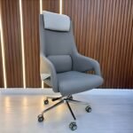 كرسي مدير مريح جلد فاخر – تصميم احترافي للمكاتب الراقية