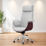 كرسي مكتب إداري فاخر بظهر عالي وتطعيمات فورمايكا خشبية - جلد أوف وايت (Executive High-Back Office Chair - Off-White Leather with Wood-Look Shell)