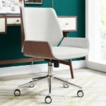 كرسي مكتب إداري فاخر بتطعيمات فورمايكا خشبية (جوزي) - قماش/جلد كريمي فاتح (Mid-Century Executive Office Chair - Cream Upholstery with Walnut-Look Shell)