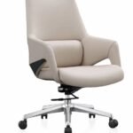 كرسي مكتب إداري متحرك ودعامة قطنية مدمجة - جلد/قماش كريمي مع تطعيم جانبي داكن (High-Back Executive Swivel Office Chair with Integrated Lumbar Support - Cream & Dark Accent)