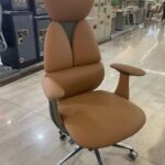 كرسي مكتب إداري إرغونوميك بظهر عالي - بيج فاتح (Mid-Back Executive Ergonomic Chair - Light Beige Leather)